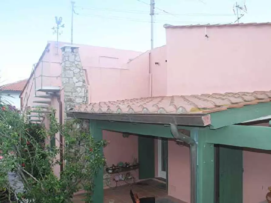 Immagine 2 di Villa in vendita  a Portoferraio