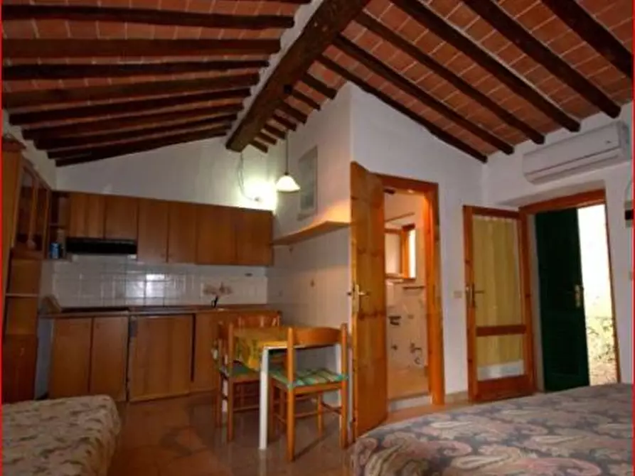 Immagine 2 di Appartamento in vendita  a Porto Azzurro