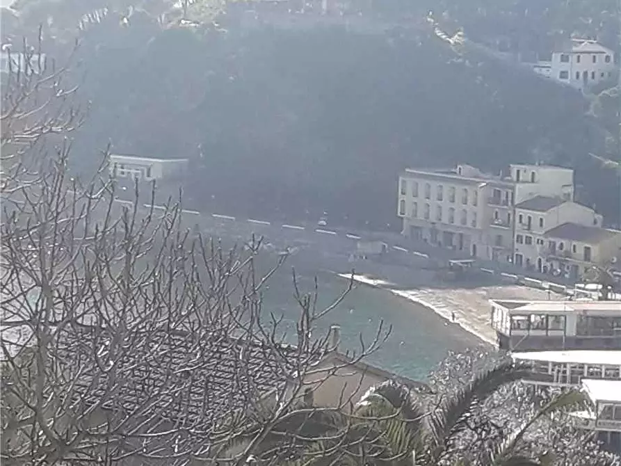 Immagine 2 di Villa in vendita  a Porto Azzurro