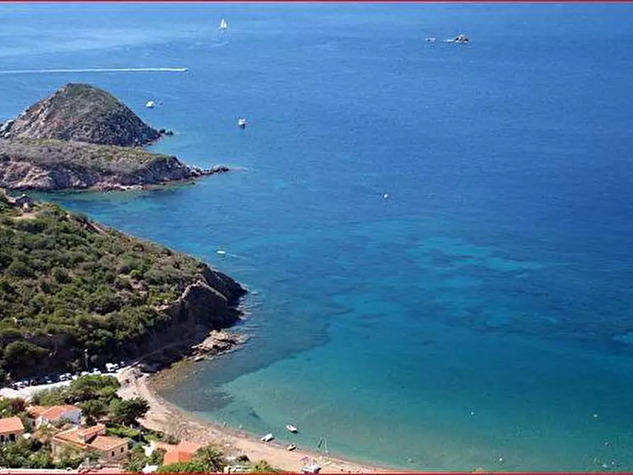 Immagine 2 di Rustico / casale in vendita  a Capoliveri