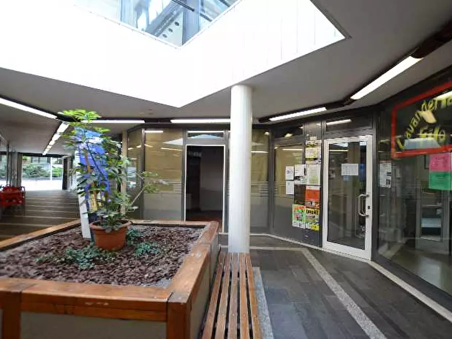 Immagine 2 di Attività commerciale in vendita  a Belluno