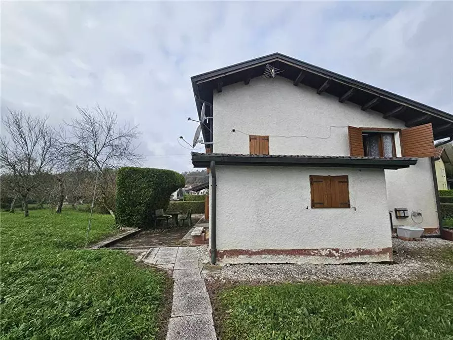 Immagine 11 di Villa in vendita  a Sedico