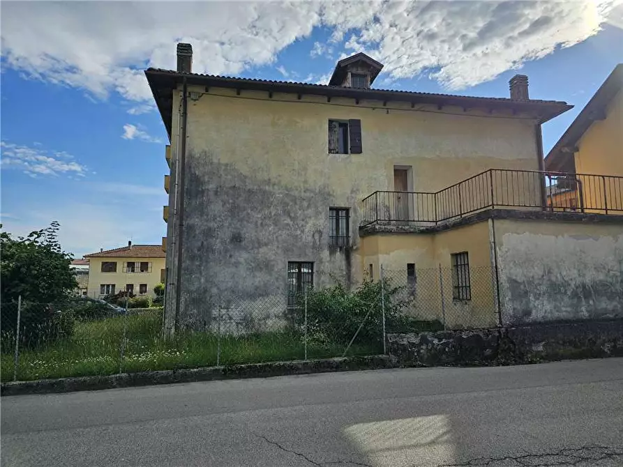 Immagine 3 di Villa in vendita  in Via L. Corte, 19 a Belluno