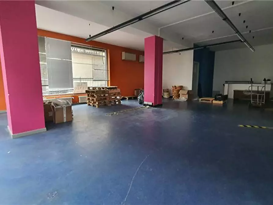 Immagine 3 di Attività commerciale in vendita  in Via Feltre, 106 a Belluno