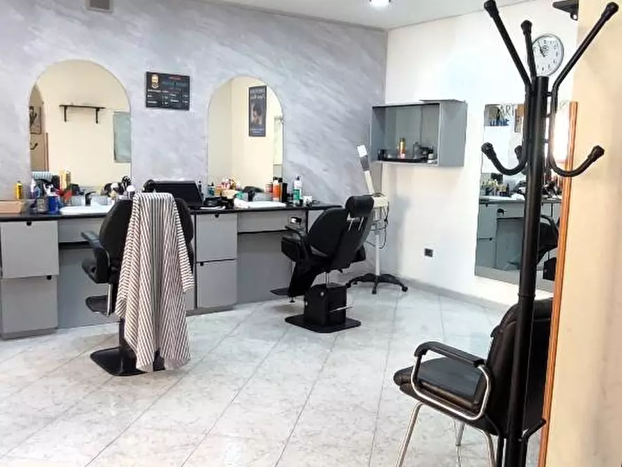 Immagine 2 di Attività commerciale in vendita  in Via Ospizio, 2 a Casteldaccia