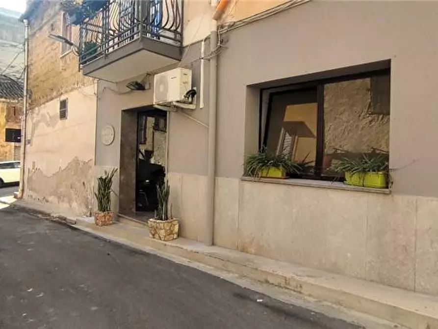 Immagine 5 di Attività commerciale in vendita  in Via Ospizio, 2 a Casteldaccia