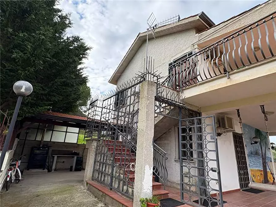 Immagine 7 di Villa in vendita  in Via cda traversa a Casteldaccia