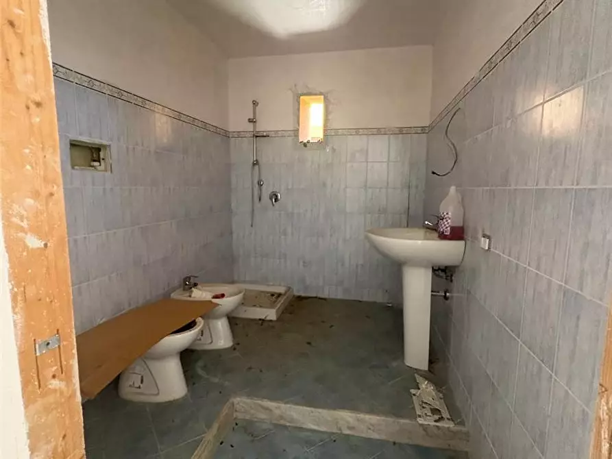 Immagine 5 di Garage in affitto  in Via 8 marzo a Casteldaccia