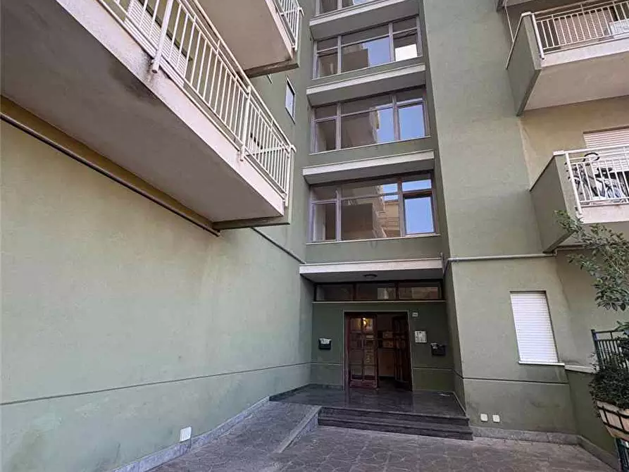 Immagine 1 di Appartamento in vendita  in Via Lungarini, 144 E a Casteldaccia