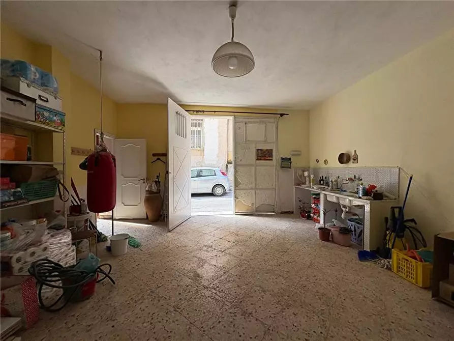Immagine 10 di Villa in vendita  in Via Trapani, 13/15 a Casteldaccia