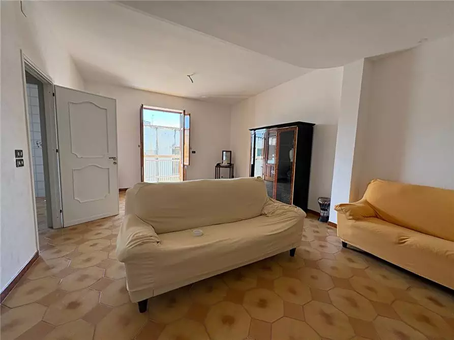 Immagine 4 di Villa in vendita  in Via Trapani, 13/15 a Casteldaccia