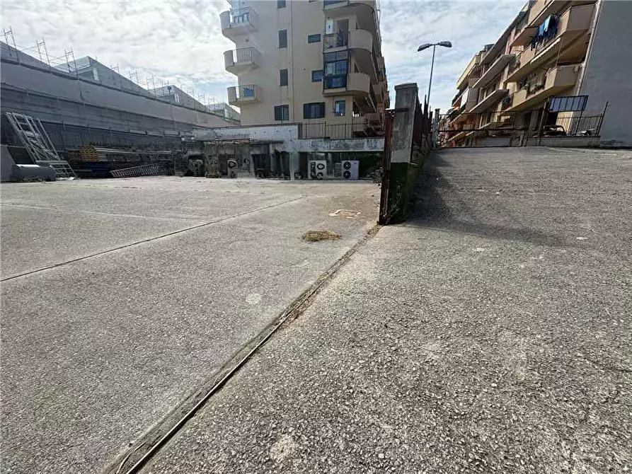 Immagine 10 di Attività commerciale in affitto  in Via Via Giolitti, 21 a Casteldaccia