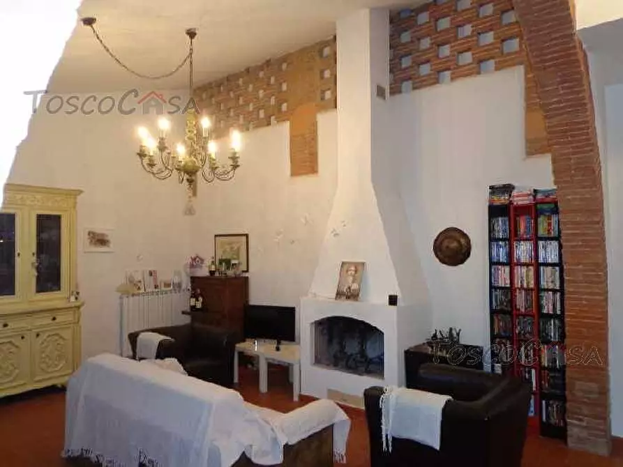 Immagine 2 di Appartamento in affitto  a Fucecchio