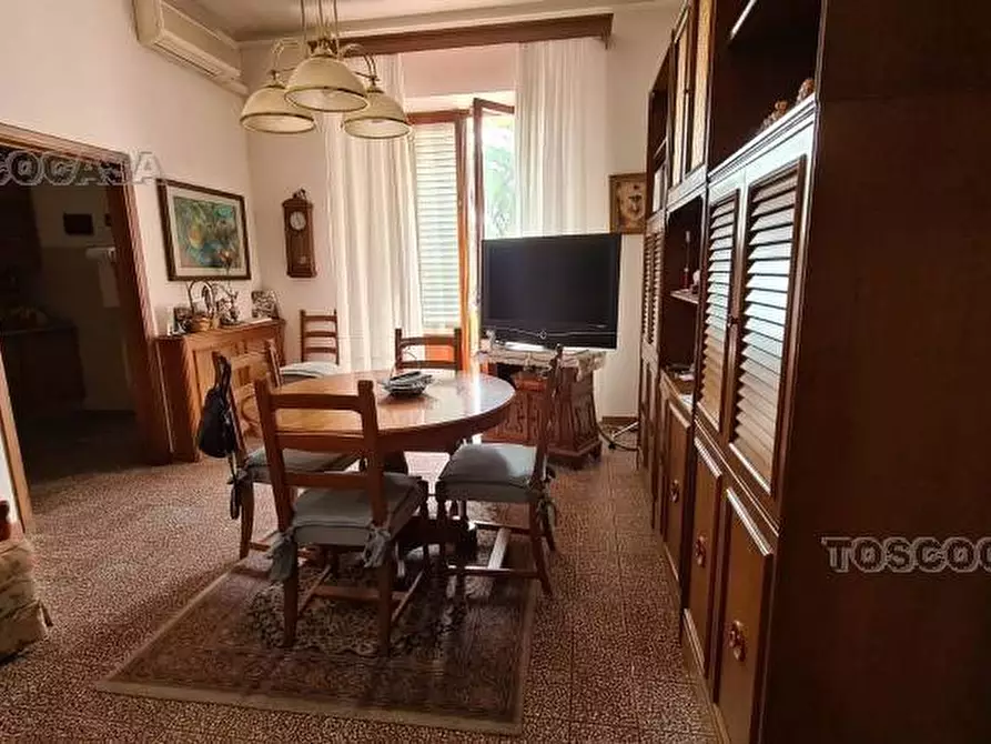 Immagine 2 di Villa in vendita  a Fucecchio