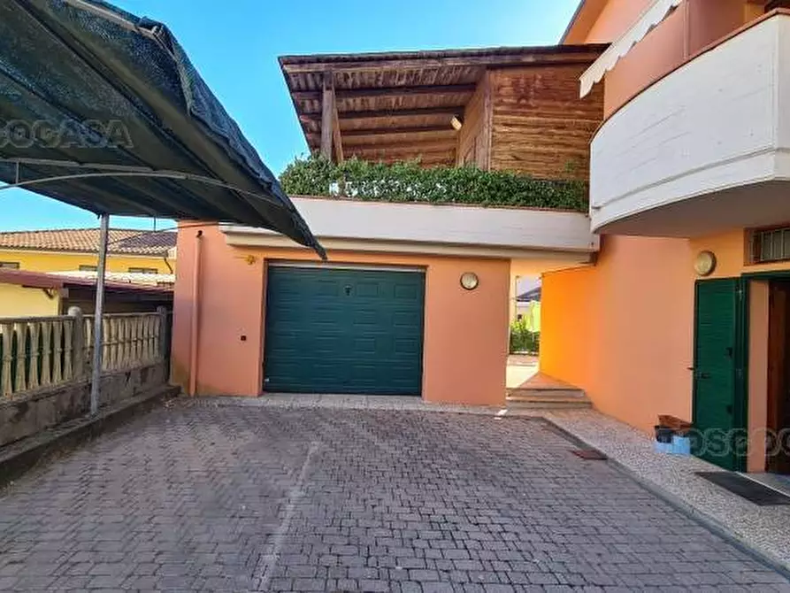 Immagine 3 di Villa in vendita  a Montopoli In Val D'arno