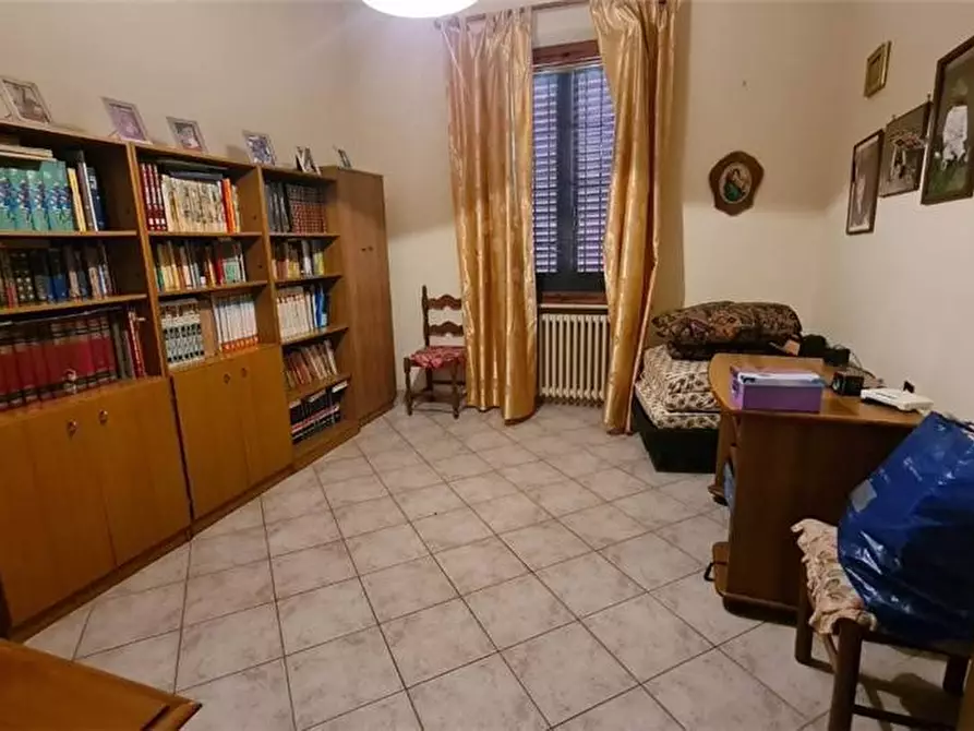 Immagine 4 di Villa in vendita  a San Miniato