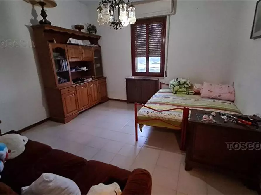 Immagine 3 di Villa in vendita  a Fucecchio
