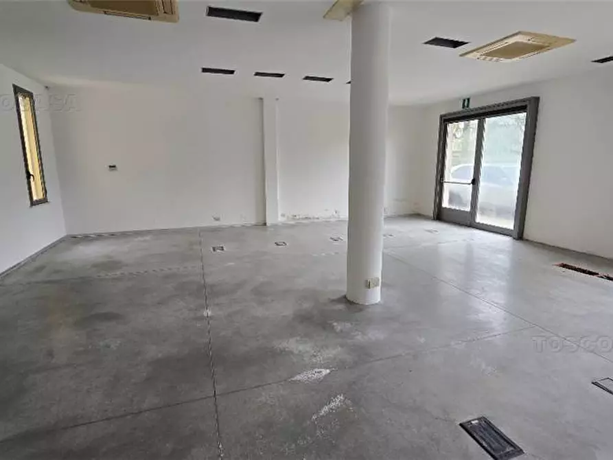 Immagine 5 di Deposito in vendita  a Santa Croce Sull'arno