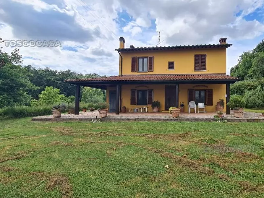 Immagine 1 di Villa in vendita  a Fucecchio