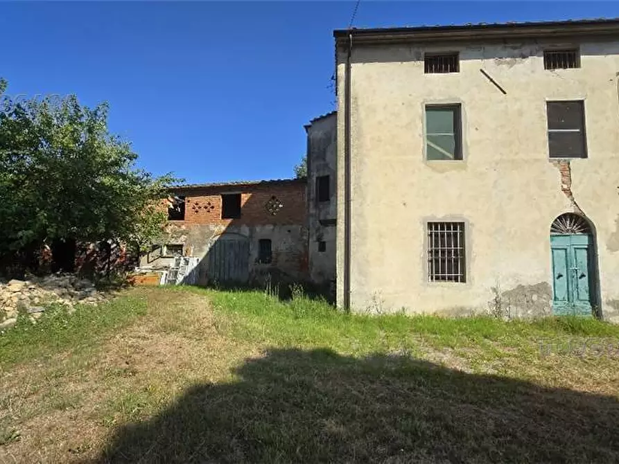 Immagine 2 di Rustico / casale in vendita  a Fucecchio