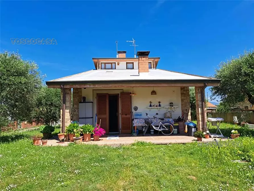 Immagine 2 di Villa in vendita  a Cerreto Guidi
