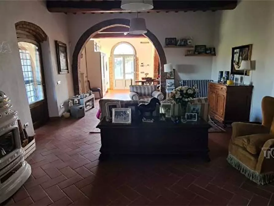 Immagine 3 di Villa in vendita  a Fucecchio