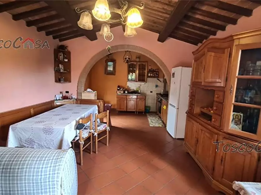 Immagine 1 di Villa in vendita  a Fucecchio