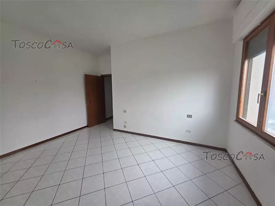Immagine 5 di Appartamento in vendita  a Santa Croce Sull'arno