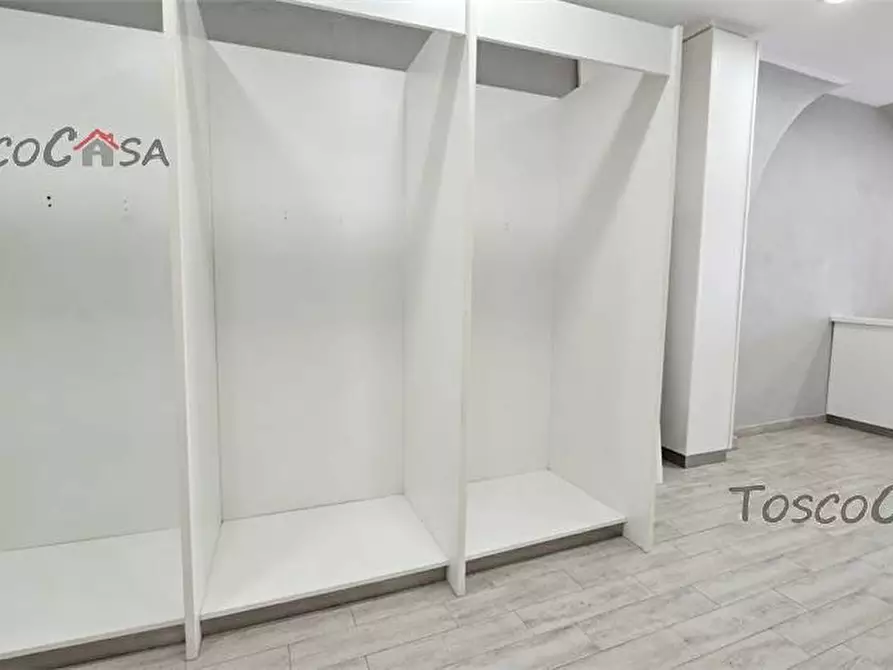 Immagine 5 di Attività commerciale in affitto  a Fucecchio
