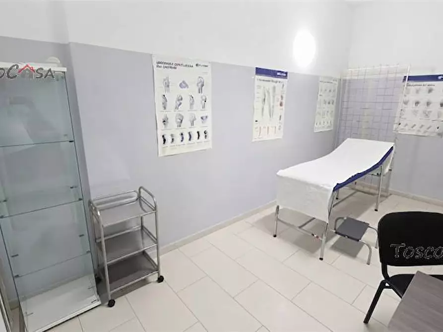 Immagine 3 di Ufficio in vendita  a Fucecchio