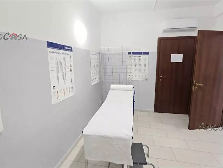 Immagine 4 di Ufficio in vendita  a Fucecchio