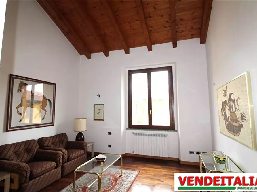 Immagine 7 di Appartamento in vendita  in Via Vallardi a Appiano Gentile