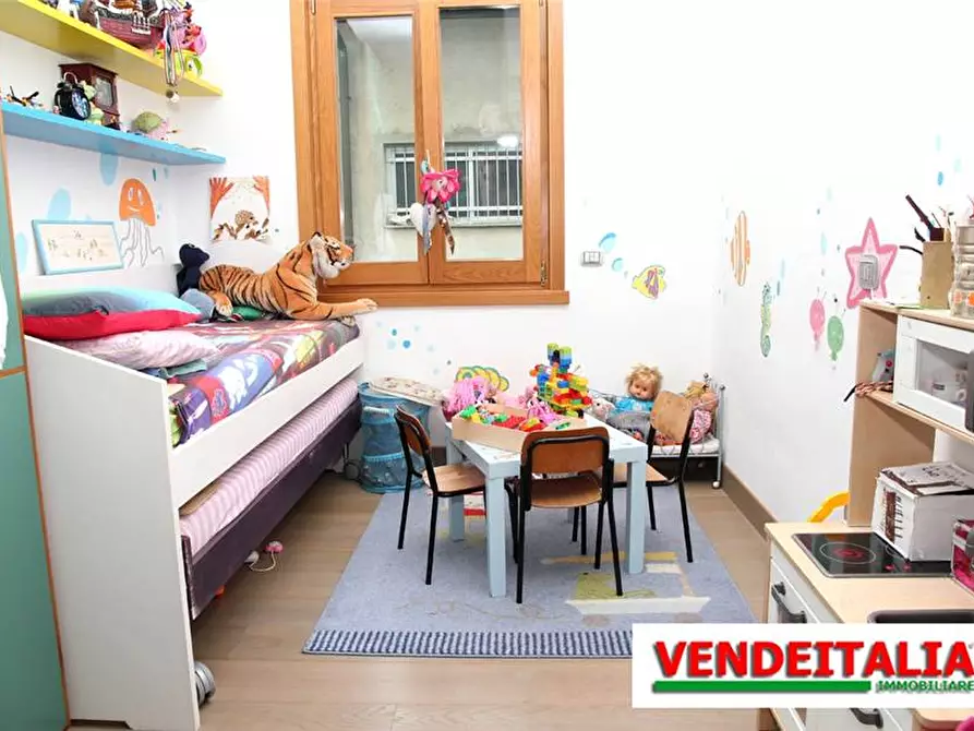 Immagine 10 di Appartamento in vendita  in Via rossini a Guanzate