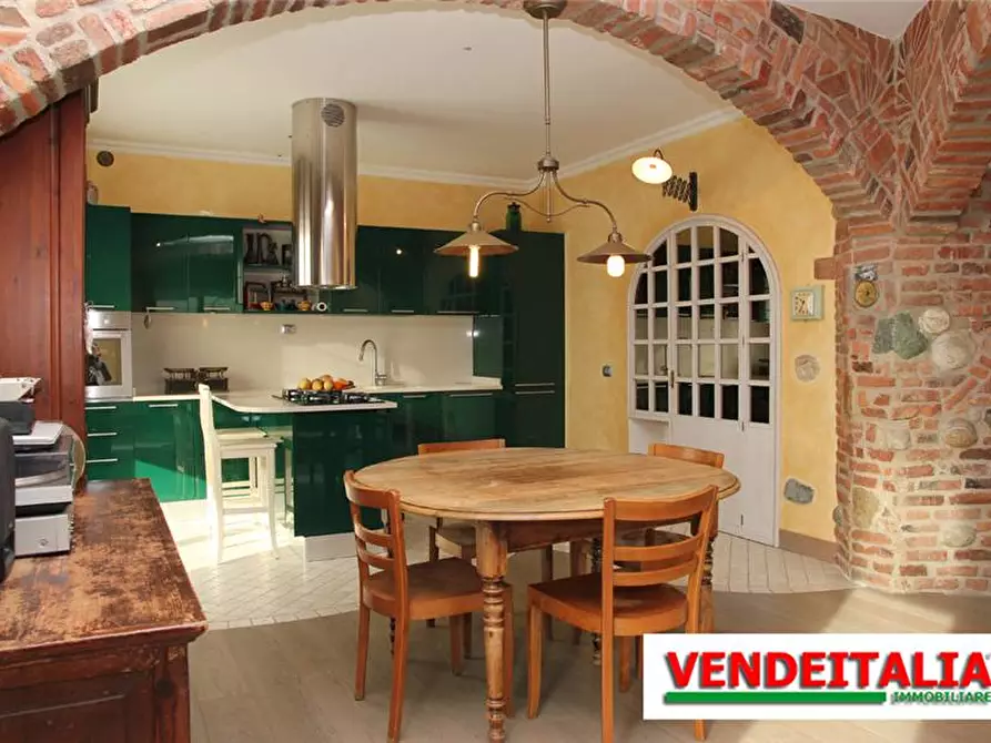 Immagine 13 di Appartamento in vendita  in Via rossini a Guanzate