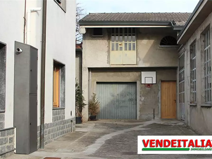 Immagine 2 di Appartamento in vendita  in Via rossini a Guanzate