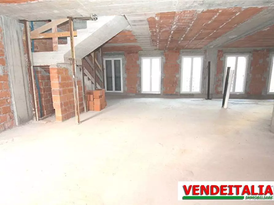 Immagine 2 di Appartamento in vendita  in Via foscolo a Rovellasca