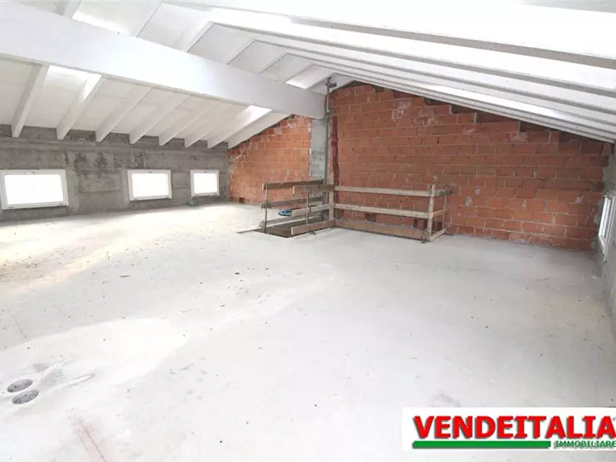 Immagine 5 di Appartamento in vendita  in Via foscolo a Rovellasca