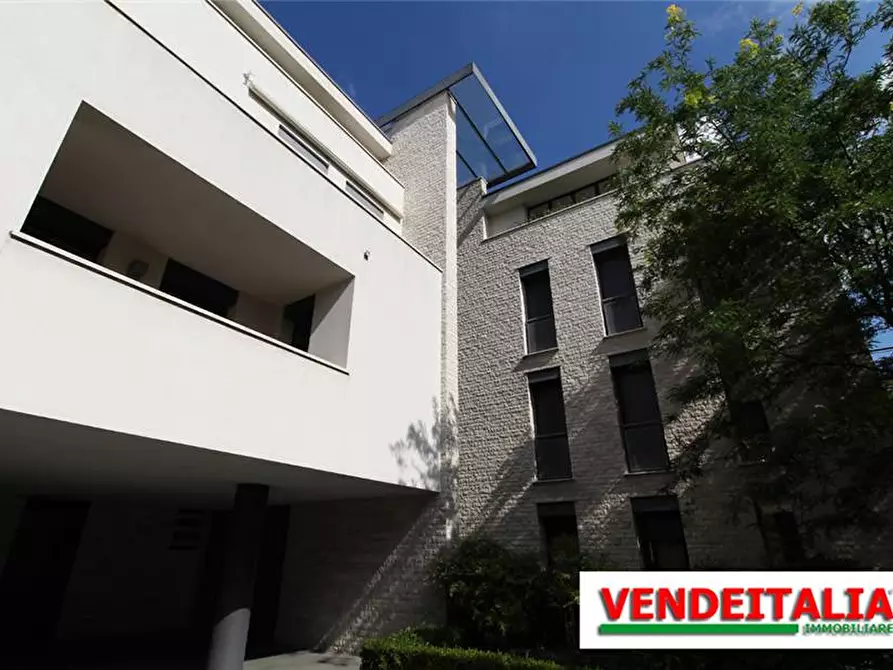 Immagine 9 di Appartamento in vendita  a Fino Mornasco