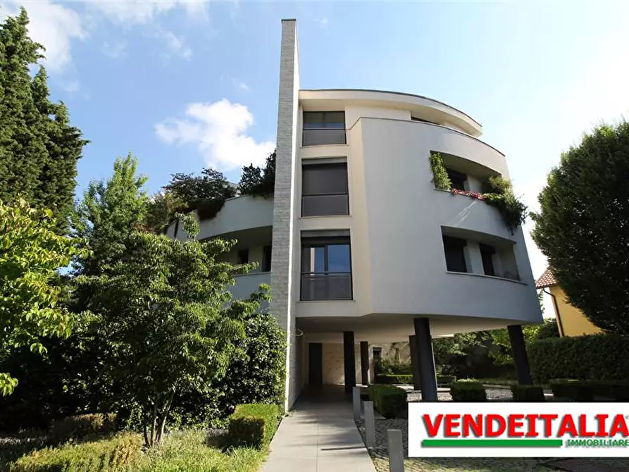 Immagine 10 di Appartamento in vendita  a Fino Mornasco