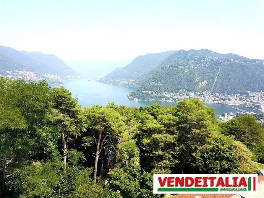 Immagine 4 di Appartamento in vendita  a Como