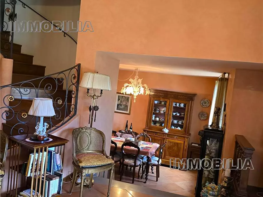 Immagine 11 di Porzione di casa in vendita  a Arezzo