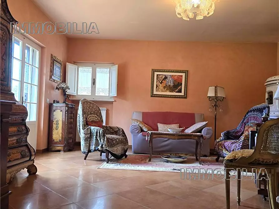 Immagine 12 di Porzione di casa in vendita  a Arezzo