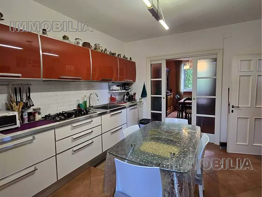 Immagine 17 di Porzione di casa in vendita  a Arezzo
