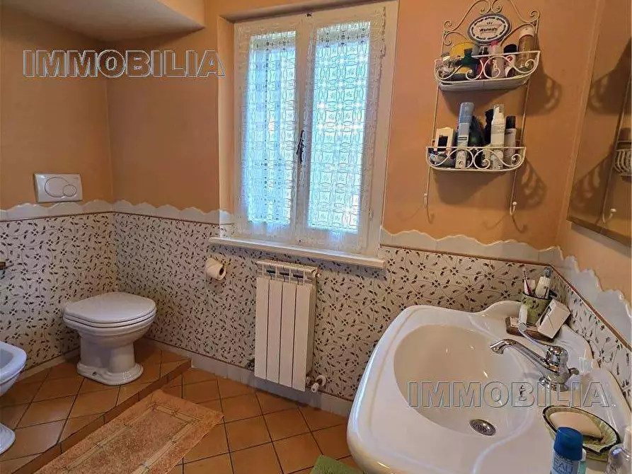 Immagine 22 di Porzione di casa in vendita  a Arezzo