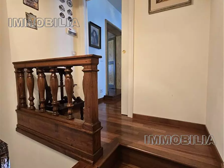Immagine 24 di Porzione di casa in vendita  a Arezzo