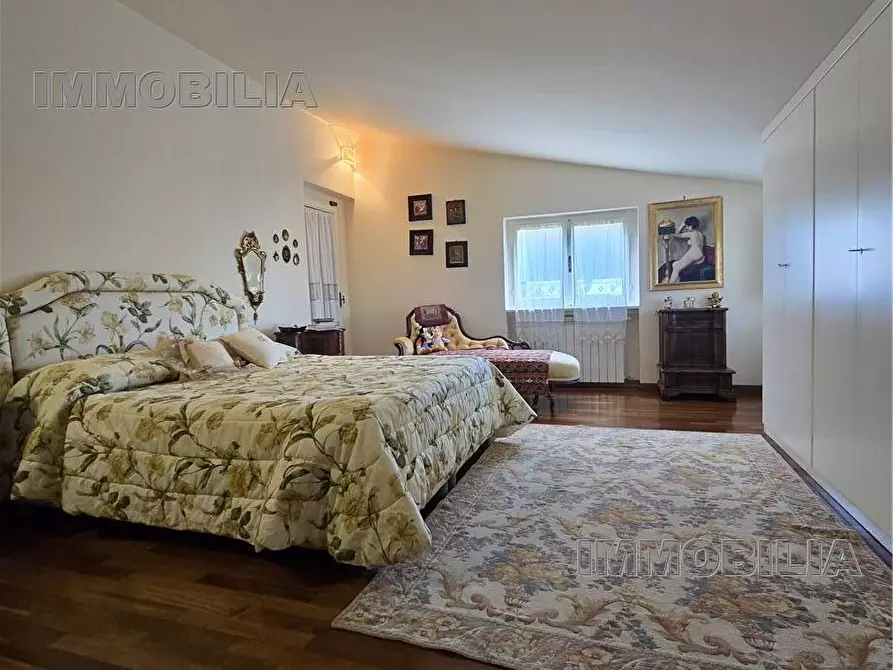 Immagine 26 di Porzione di casa in vendita  a Arezzo