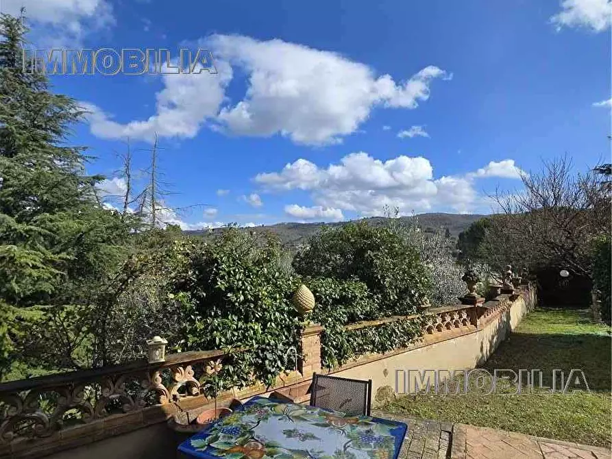 Immagine 28 di Porzione di casa in vendita  a Arezzo