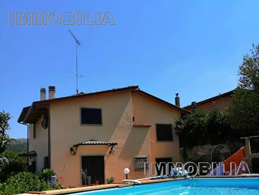Immagine 32 di Porzione di casa in vendita  a Arezzo