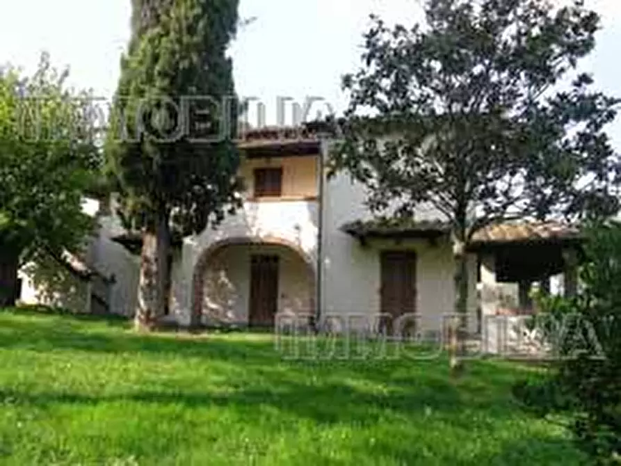 Immagine 1 di Villa in vendita  a Monterchi