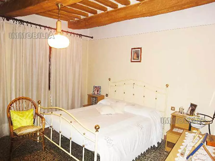 Immagine 4 di Porzione di casa in vendita  a Anghiari